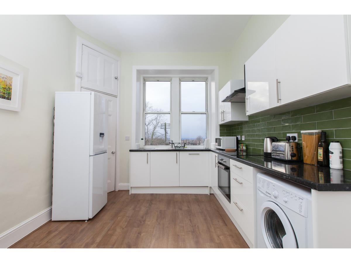 Pass The Keys Spacious 2-Br Flat For 4 In Morningside เอดินบะระ ภายนอก รูปภาพ